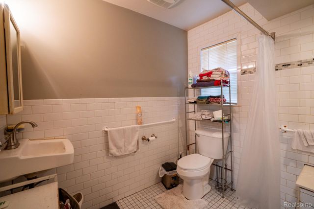 24611 Mount Olive Drive, Brownstown Charter Township, MI 48134