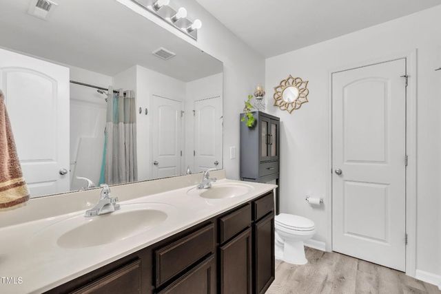 2816 Erinridge Road, Raleigh, NC 27610
