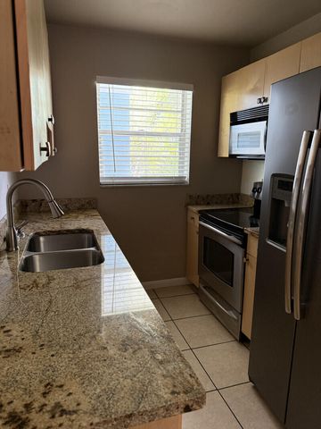 401 S J Street, Lake Worth Beach, FL 33460