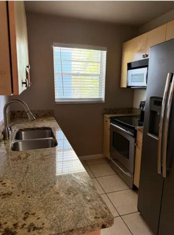 401 S J Street, Lake Worth Beach, FL 33460