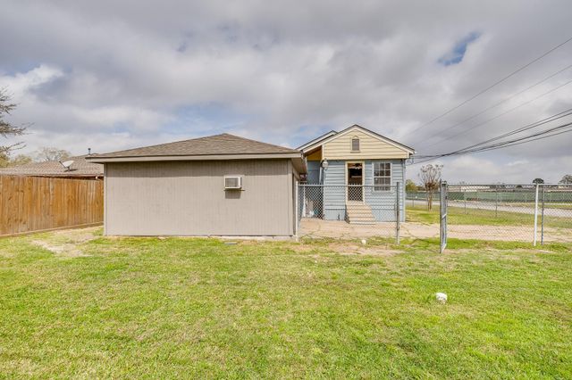 13034 Emporia Street, Houston, TX 77015