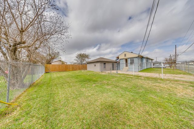 13034 Emporia Street, Houston, TX 77015