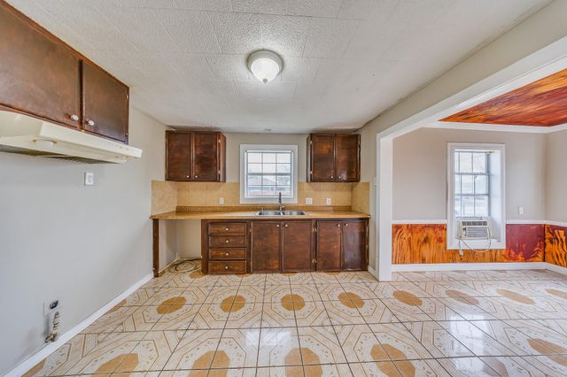 13034 Emporia Street, Houston, TX 77015