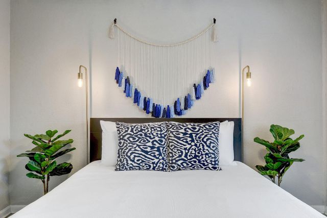 1202 Newning Ave 202, Austin, TX 78704