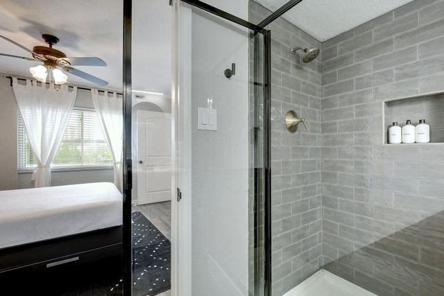 1202 Newning Ave 202, Austin, TX 78704