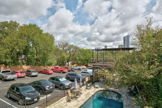 1202 Newning Ave 202, Austin, TX 78704