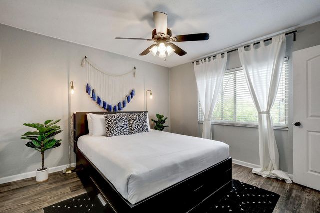 1202 Newning Ave 202, Austin, TX 78704