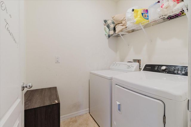 525 SQUIRES GROVE DRIVE, Winter Haven, FL 33880