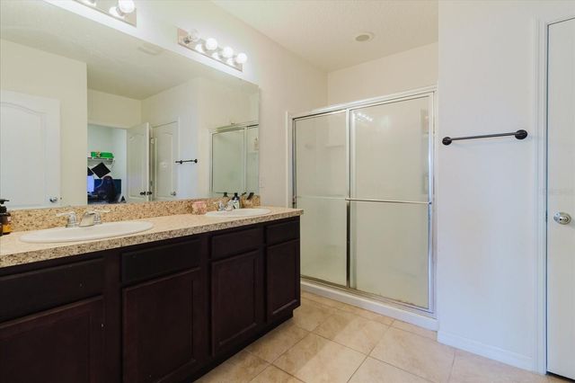 525 SQUIRES GROVE DRIVE, Winter Haven, FL 33880