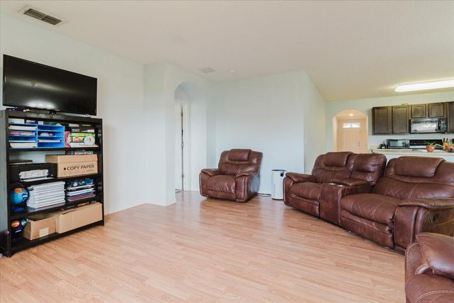 525 SQUIRES GROVE DRIVE, Winter Haven, FL 33880