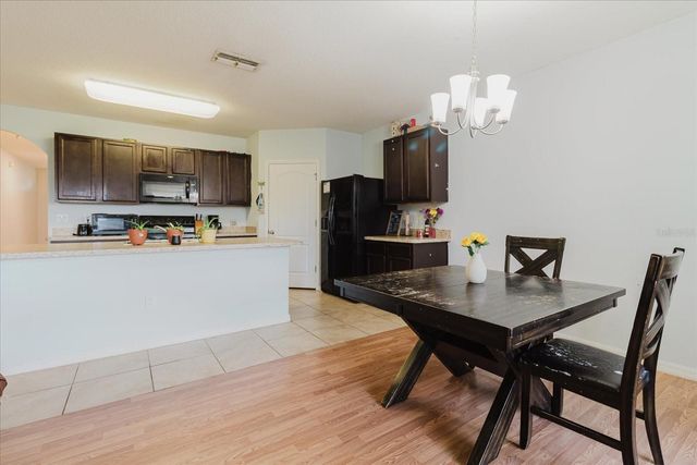 525 SQUIRES GROVE DRIVE, Winter Haven, FL 33880