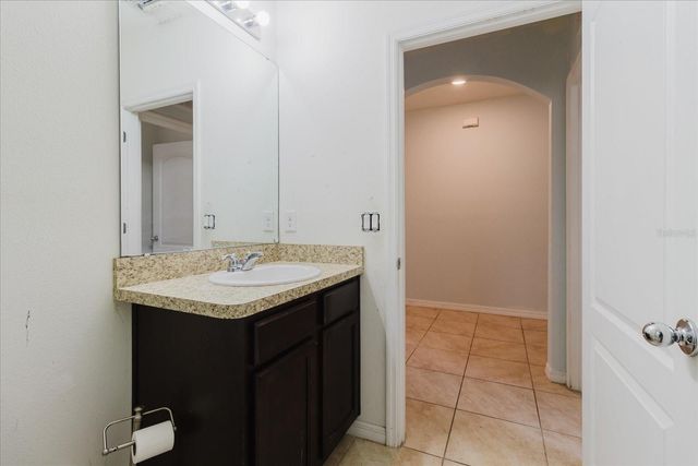 525 SQUIRES GROVE DRIVE, Winter Haven, FL 33880