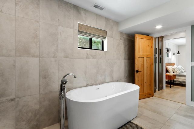 W4724 S Lakeshore DRIVE, Fontana, WI 53125