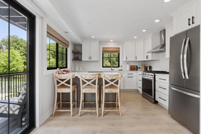 W4724 S Lakeshore DRIVE, Fontana, WI 53125