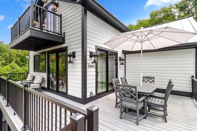 W4724 S Lakeshore DRIVE, Fontana, WI 53125