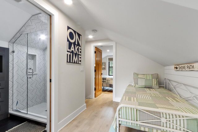 W4724 S Lakeshore DRIVE, Fontana, WI 53125