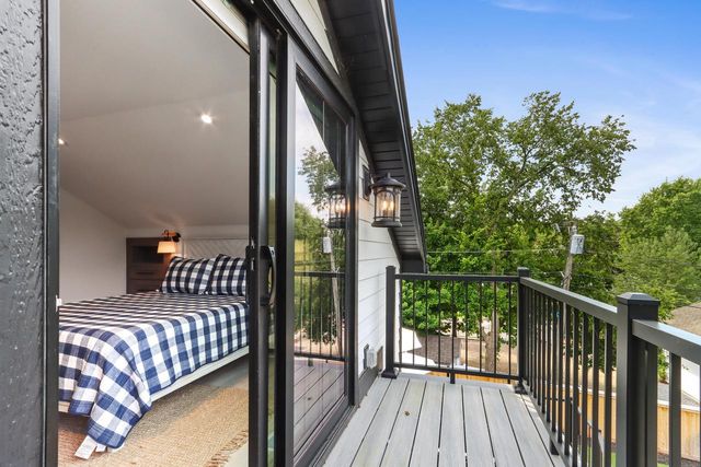 W4724 S Lakeshore DRIVE, Fontana, WI 53125