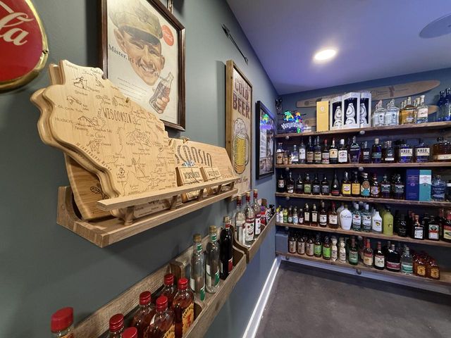 W4724 S Lakeshore DRIVE, Fontana, WI 53125