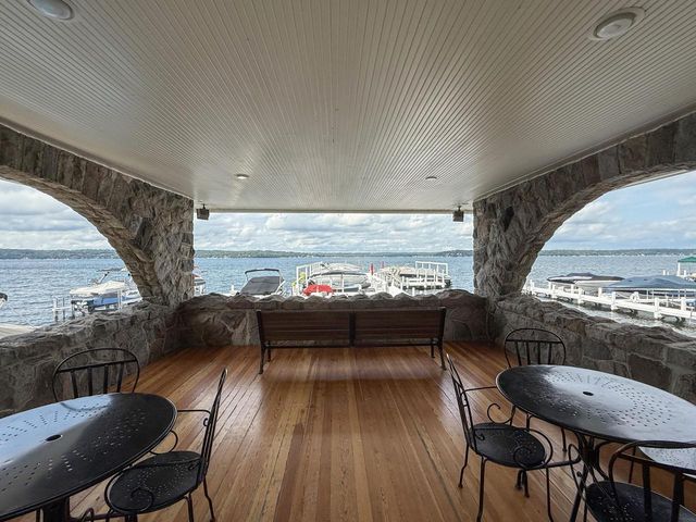 W4724 S Lakeshore DRIVE, Fontana, WI 53125