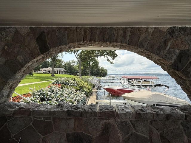 W4724 S Lakeshore DRIVE, Fontana, WI 53125