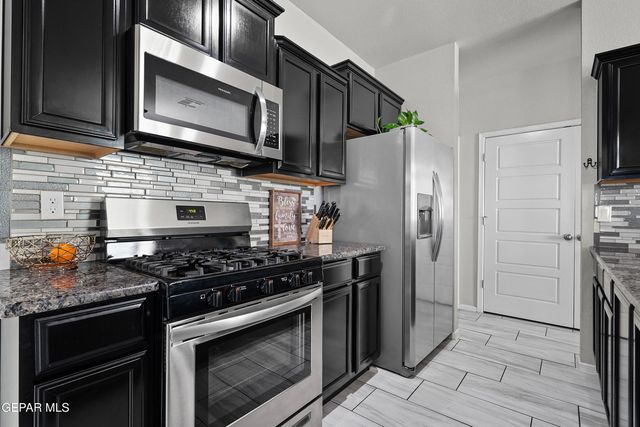 2193 Yellow Valley Road, Socorro, TX 79927