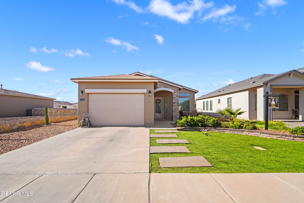 2193 Yellow Valley Road, Socorro, TX 79927