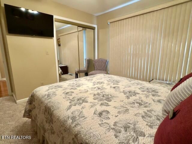 14 Brooks Lane, Crossville, TN 38558