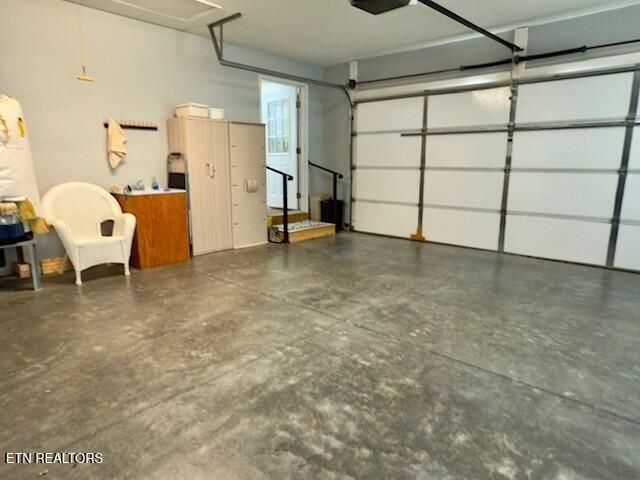 14 Brooks Lane, Crossville, TN 38558