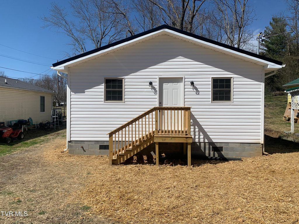 714 West Floral Street, Greeneville, TN 37743