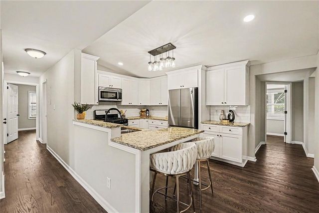 1801 Lochlomand Lane SE, Smyrna, GA 30080