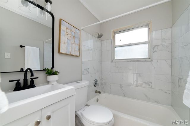 10541 Castle Drive, St Louis, MO 63136