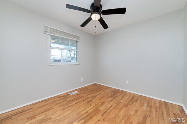 10541 Castle Drive, St Louis, MO 63136