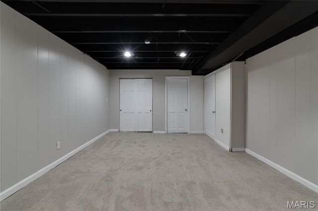 10541 Castle Drive, St Louis, MO 63136