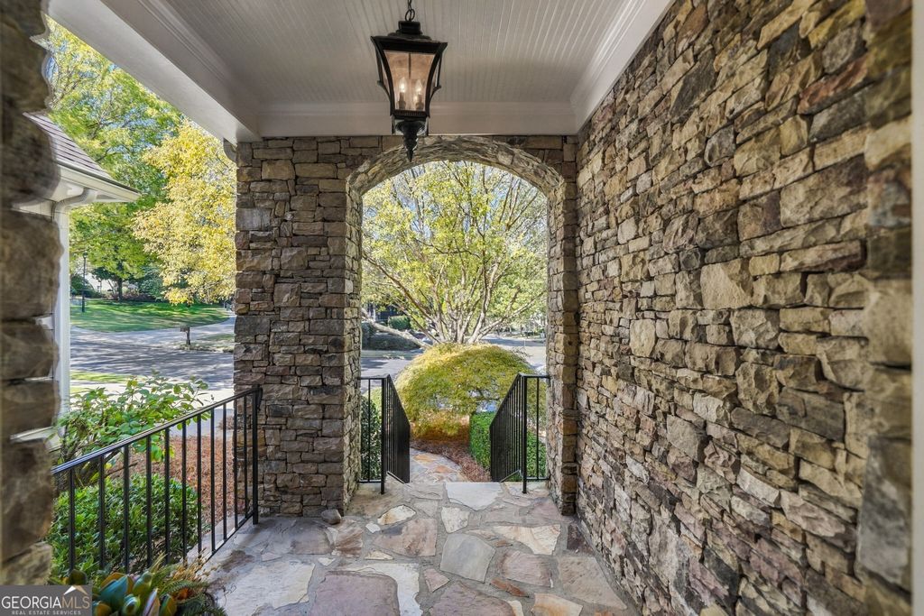 2940 Woodvale Court, Alpharetta, GA 30022 — photo 5