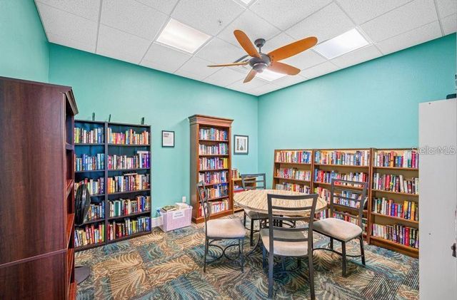 5245 COQUINA KEY DRIVE SE D, St Petersburg, FL 33705