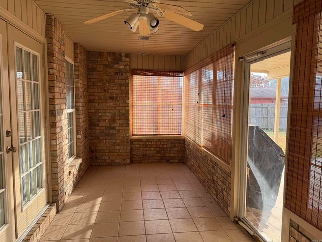 812 Meredith Street, White Hall, AR 71602