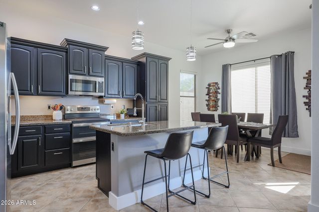 17627 W GOLDEN EYE Avenue, Goodyear, AZ 85338