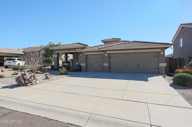 17627 W GOLDEN EYE Avenue, Goodyear, AZ 85338