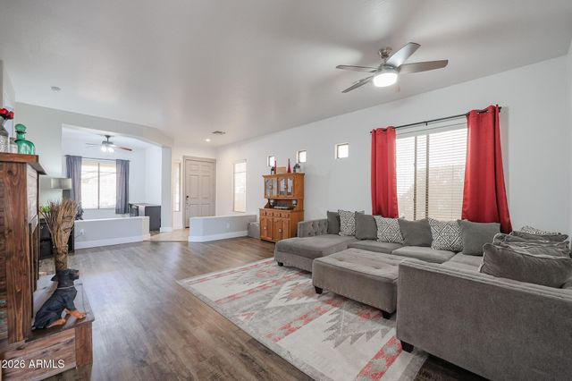 17627 W GOLDEN EYE Avenue, Goodyear, AZ 85338