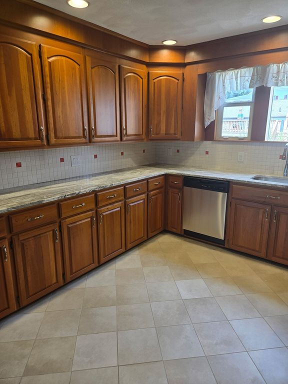 452 Highland 1, Malden, MA 02148