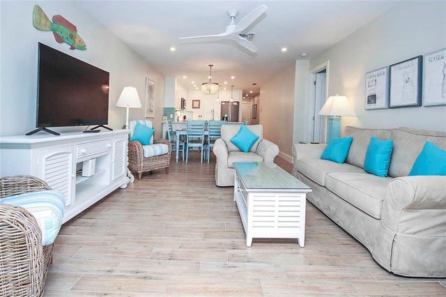 1785 Middle Gulf DR # B303, Sanibel, FL 33957