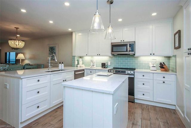 1785 Middle Gulf DR # B303, Sanibel, FL 33957