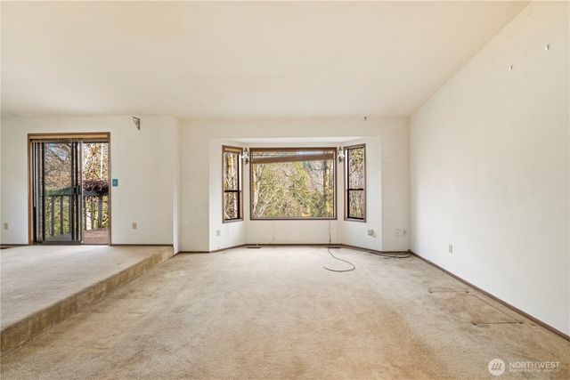 21803 Oak Way, Brier, WA 98036