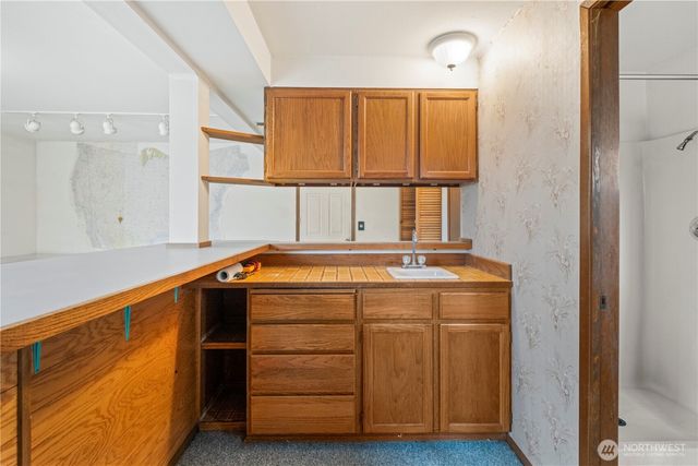 21803 Oak Way, Brier, WA 98036