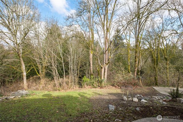 21803 Oak Way, Brier, WA 98036