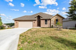 839 South Cobble Creek Boulevard, Nixa, MO 65714