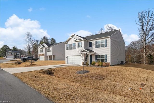 177 Green Mallard Way, Mayodan, NC 27027