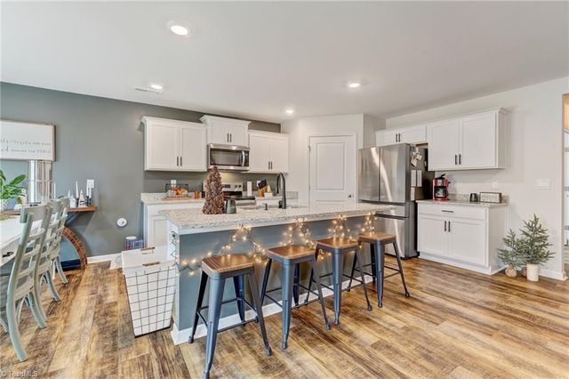 177 Green Mallard Way, Mayodan, NC 27027