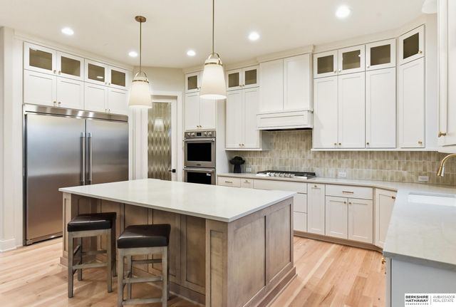 9911 Cimarron Street, Papillion, NE 68046