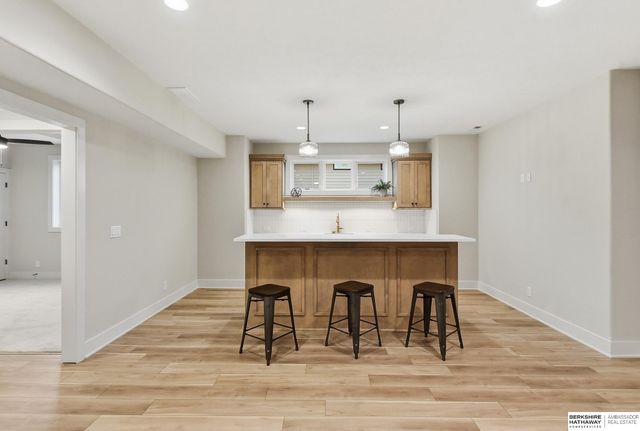 9911 Cimarron Street, Papillion, NE 68046